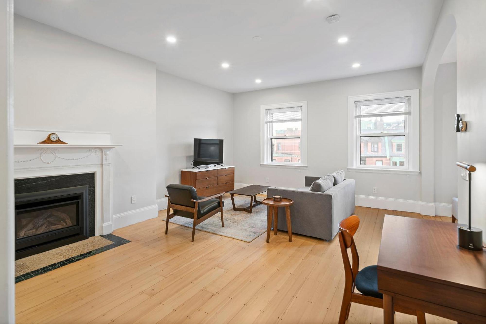 Charlesgate Suites Бостон Экстерьер фото