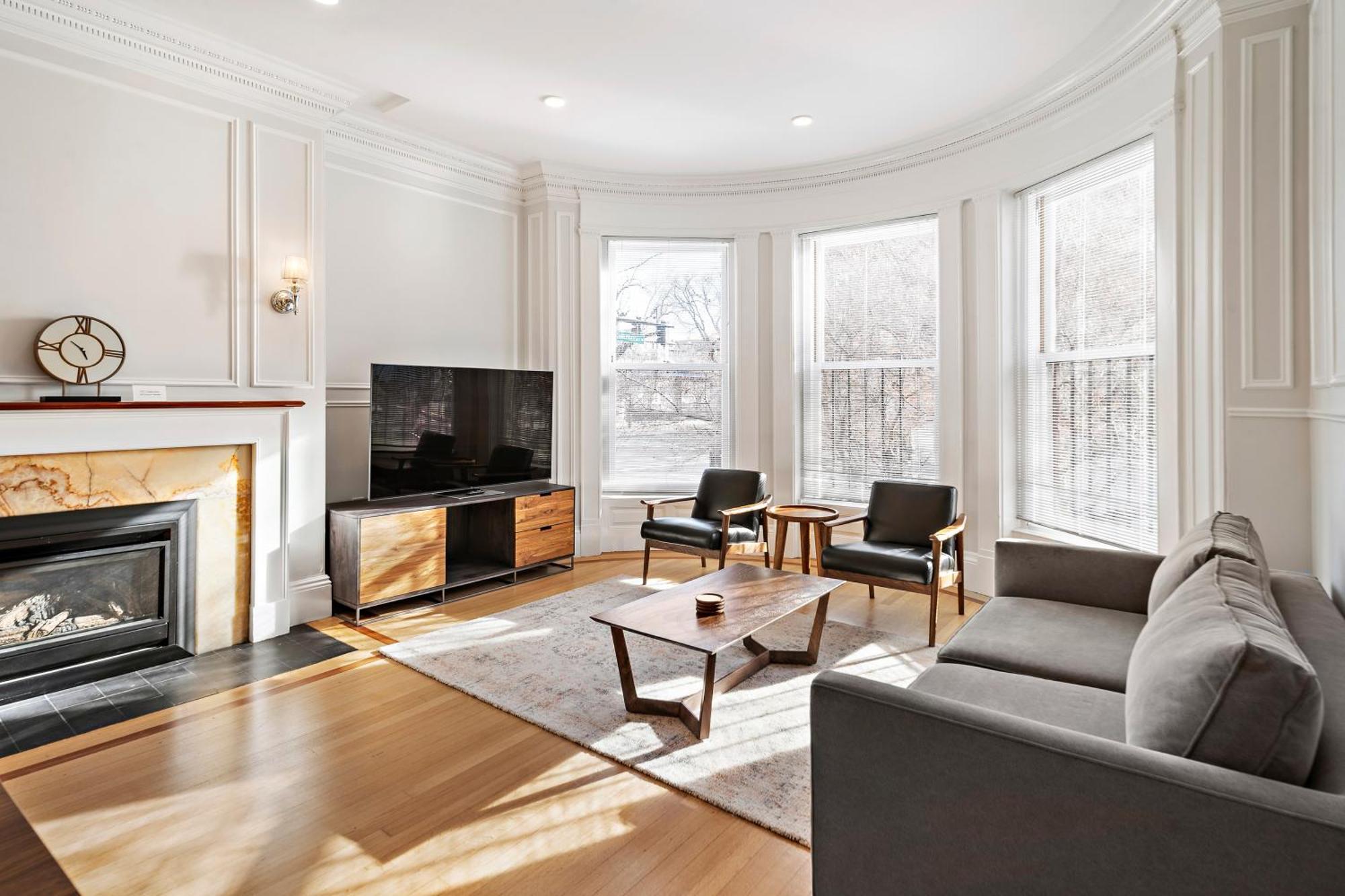 Charlesgate Suites Бостон Экстерьер фото